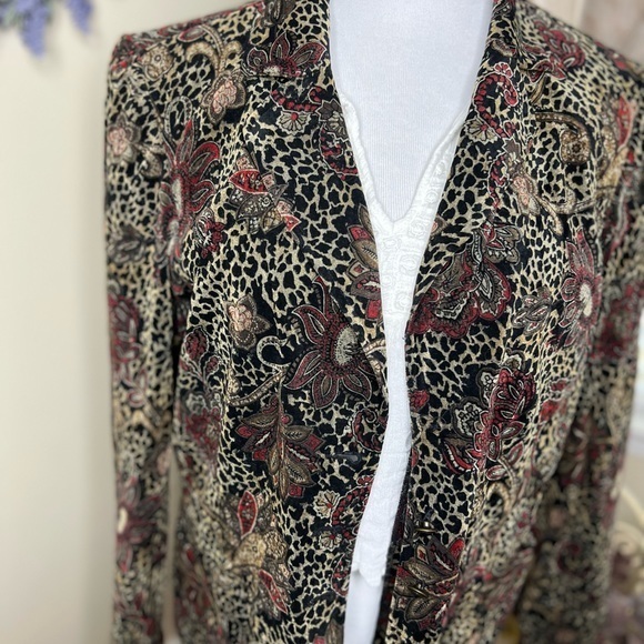 Script attitude & style faux velvet button closure blazer A7-40 - Picture 3 of 14